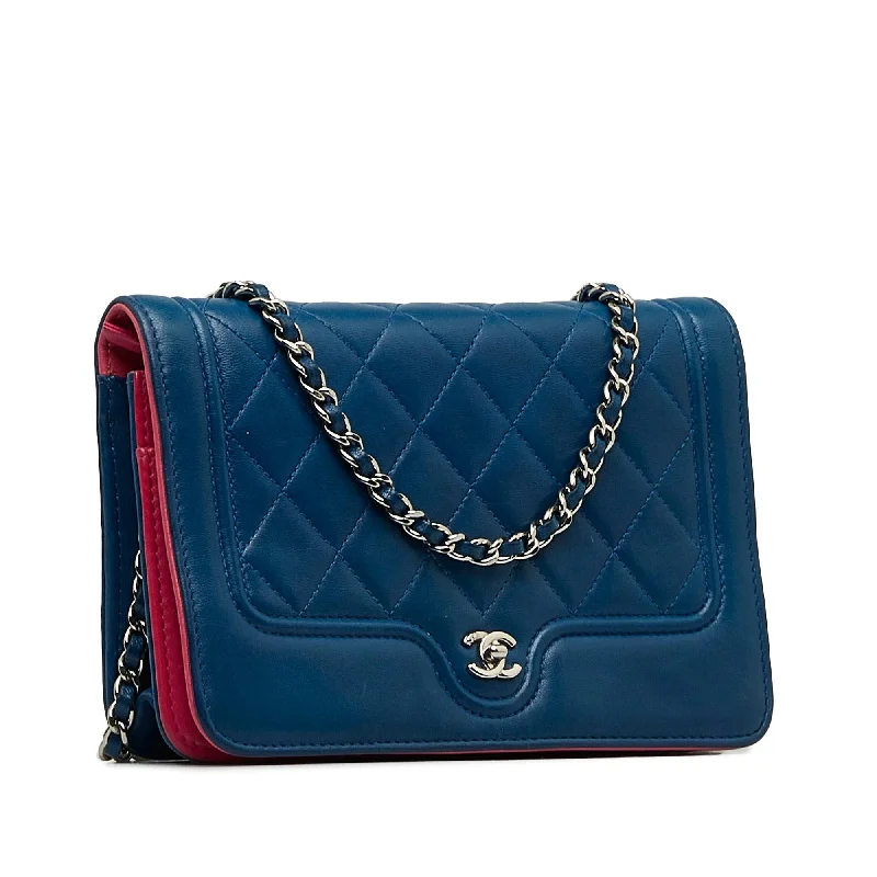 Chanel CC Quilted Lambskin Wallet On Chain (hwVWYz)