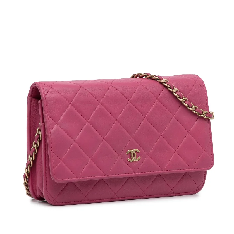 Chanel CC Quilted Lambskin Wallet On Chain (KBJ7Tg)