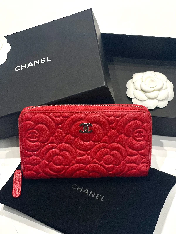 Chanel - Portefeuille Camélia rouge