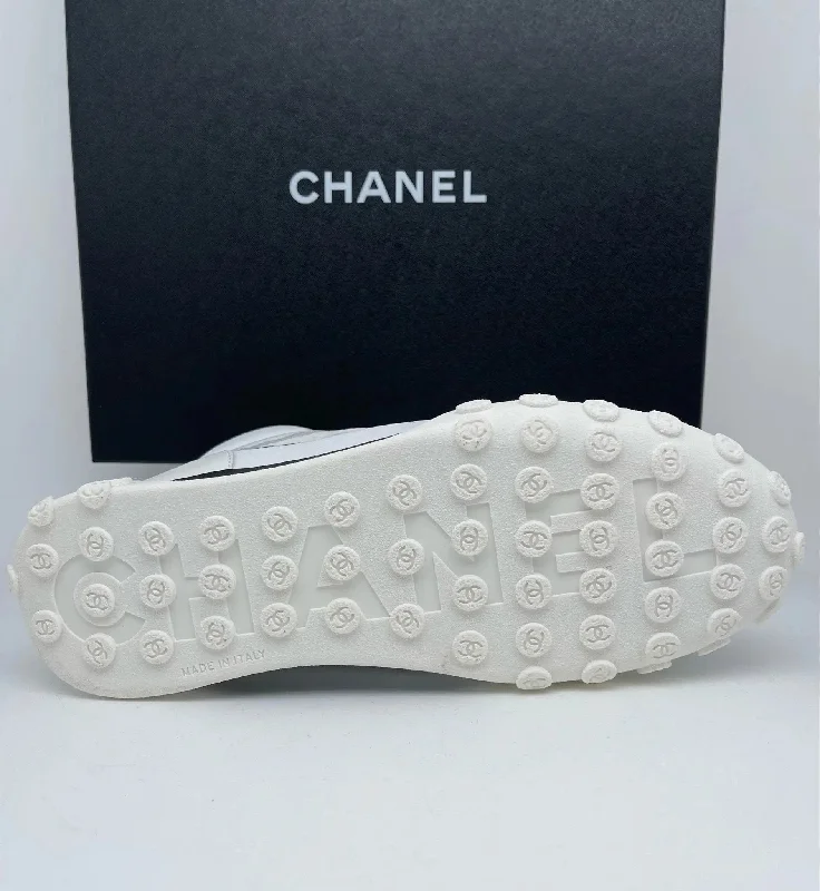 Chanel - Baskets T.40