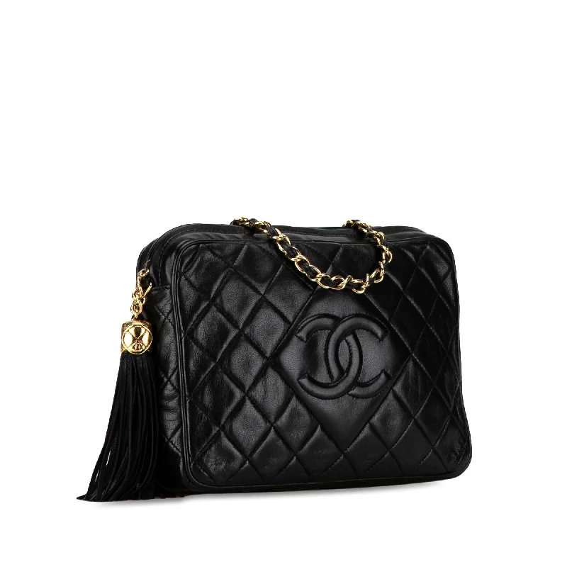 Chanel CC Quilted Lambskin Tassel Camera Bag (TAMQsK)