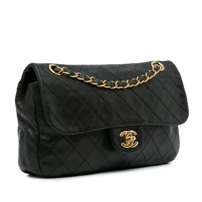 Chanel CC Quilted Lambskin Single Flap (6cPogF)