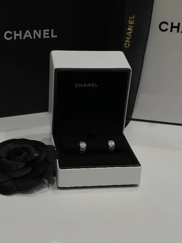 Chanel - Boucles d’oreilles Coco crush or blanc et diamants