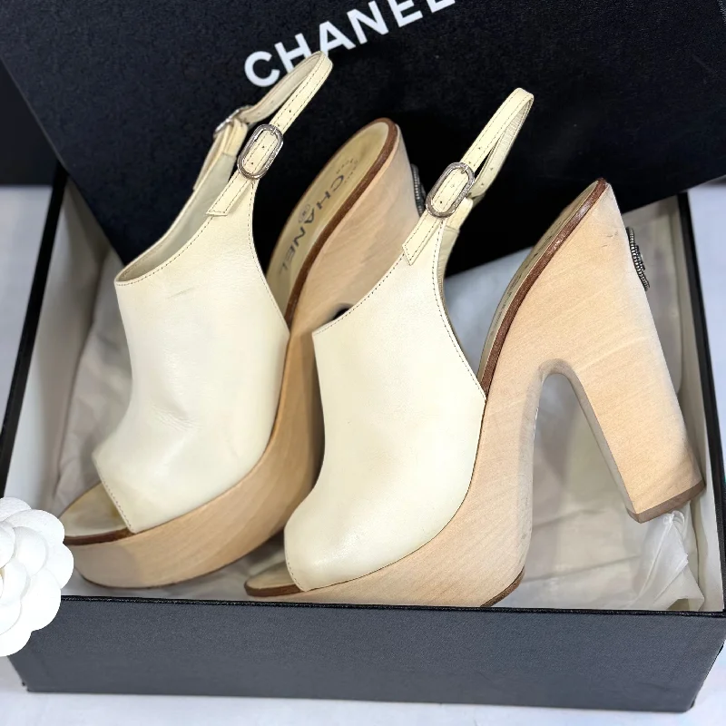 Chanel - Sabots T.39,5