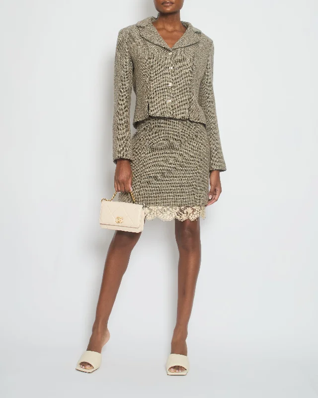 Chanel 03/A Cream, Brown Check Tweed Jacket with Matching Skirt Set Lace Trim Size FR 44 (UK 16)